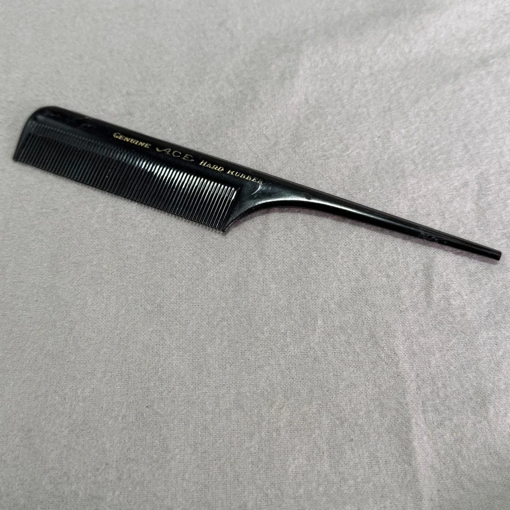 VTG Hair Comb Lot of 4 Genuine Ace Hard Rubber Comare 501 Celcon, Goody Wilhold